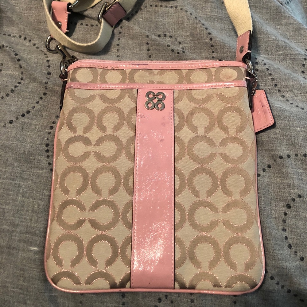 Coach CrossBody - Picture 2 of 4